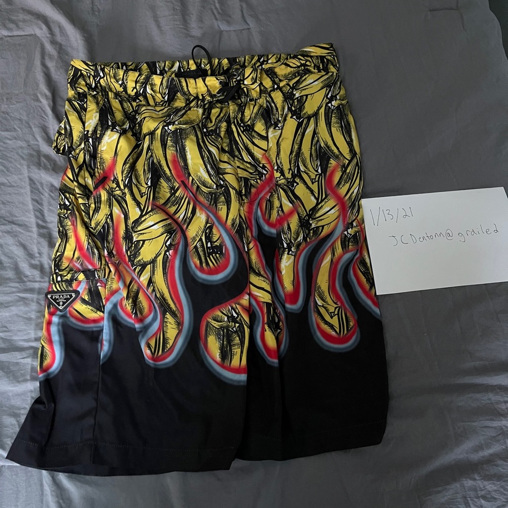 Prada Fw18 flame banana shorts